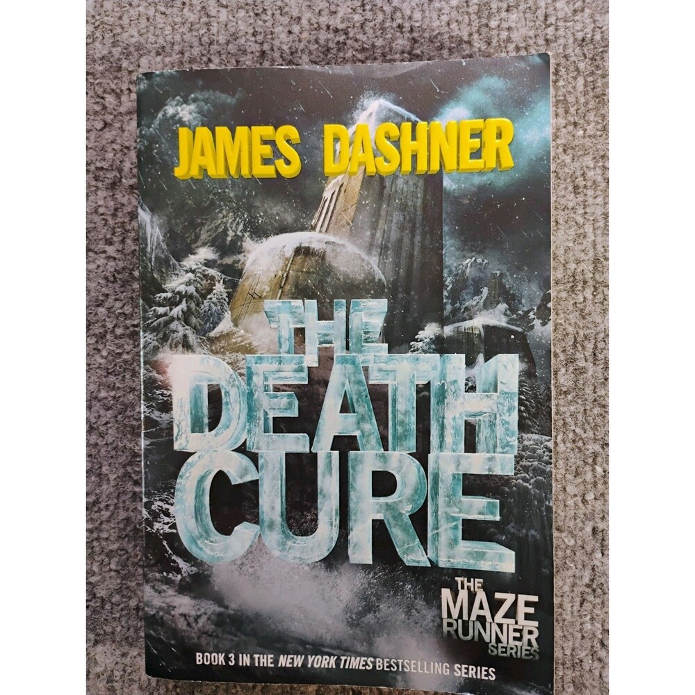 James Dashner The Death Cure Maze Runner Book 3 2011 Hardcover Dust Jacket